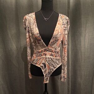 SHEIN Elegant Paisley V-Neck Bodysuit